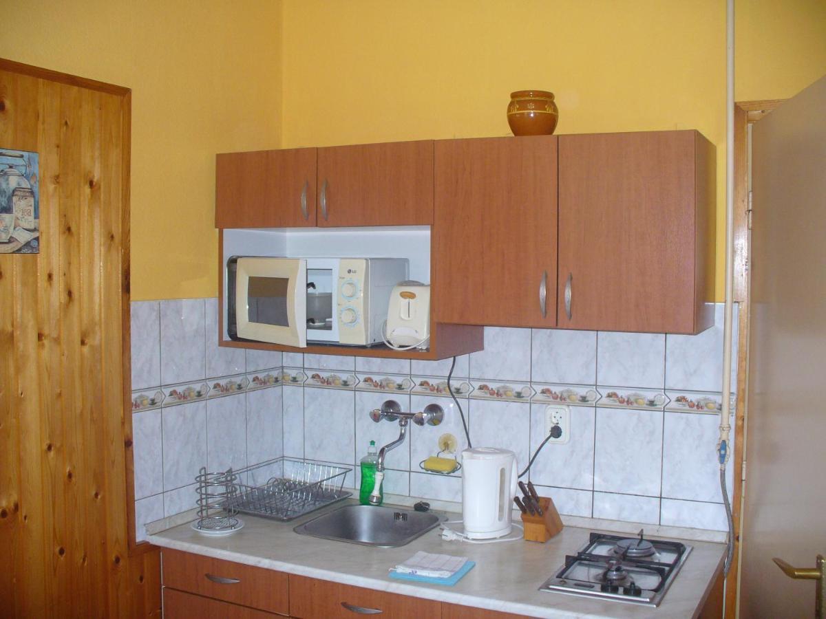 Apartment Pleiveisz *